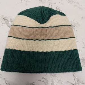 100% pure Virgin wool warm hat. Multicolored striped. Unisex